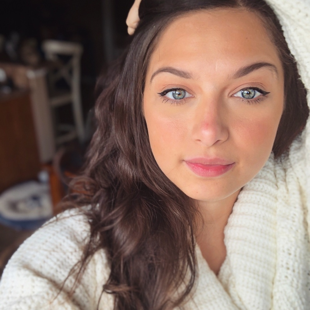 Meet your Posher, Jordan! ⭐️🌹